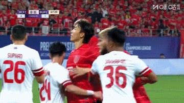 蓉城亚冠首球！杨明洋力压对手头球破门，罗慕洛角球助攻